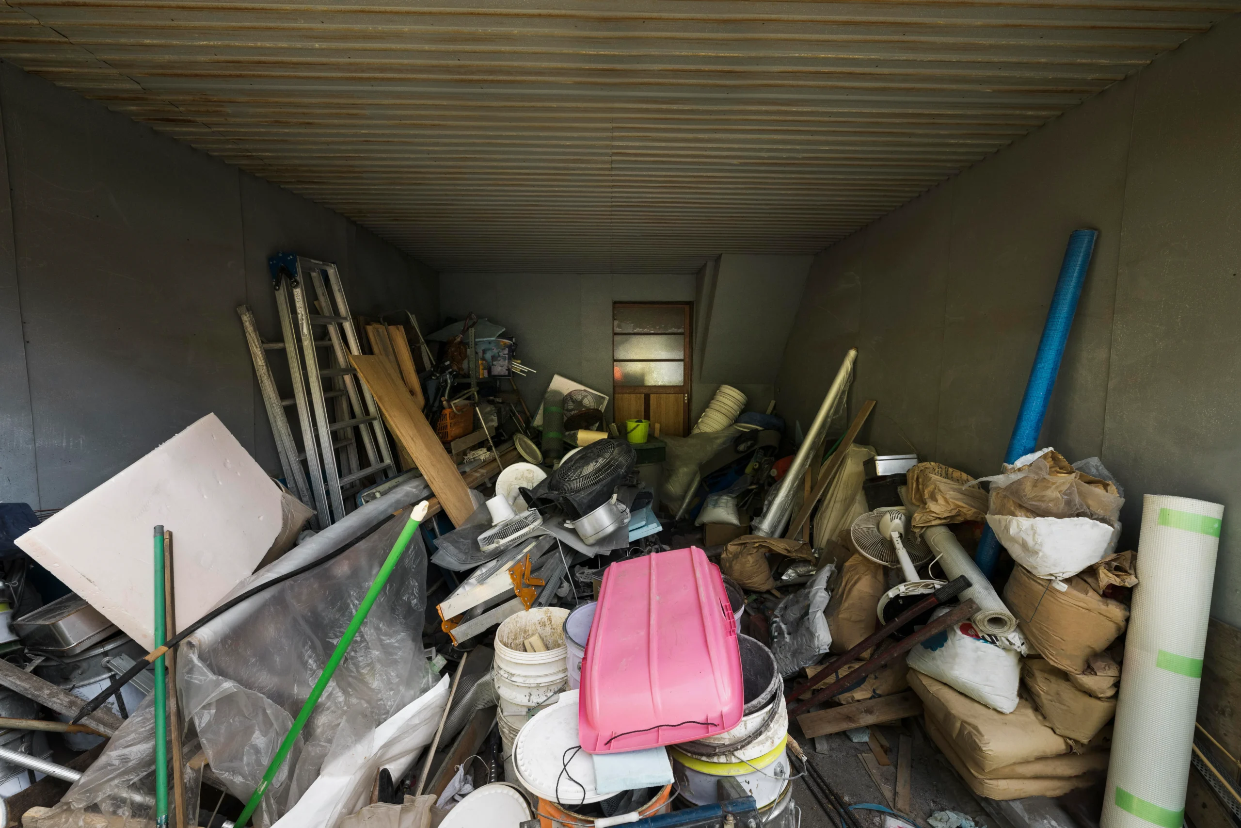 CONSTRUCTION WASTE REMOVAL